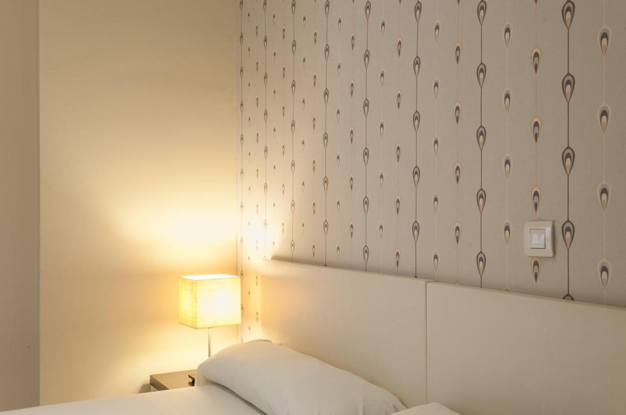Apartamentos Las Cruces Sevilla Kültér fotó