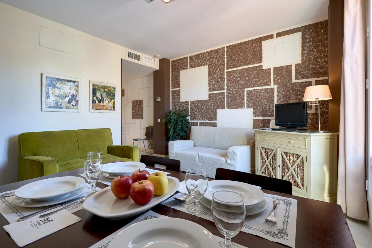 Apartamentos Las Cruces Sevilla Kültér fotó
