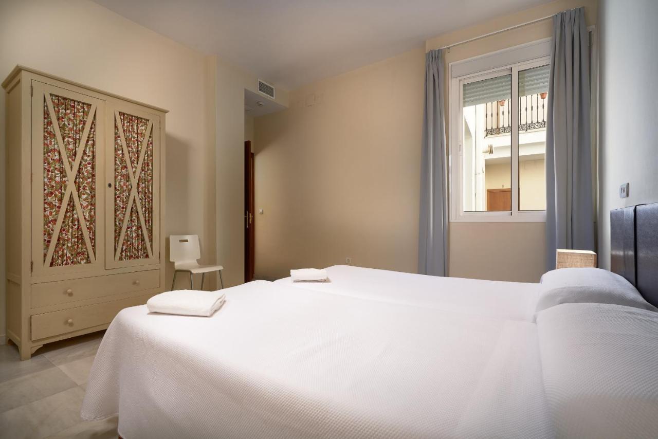 Apartamentos Las Cruces Sevilla Kültér fotó