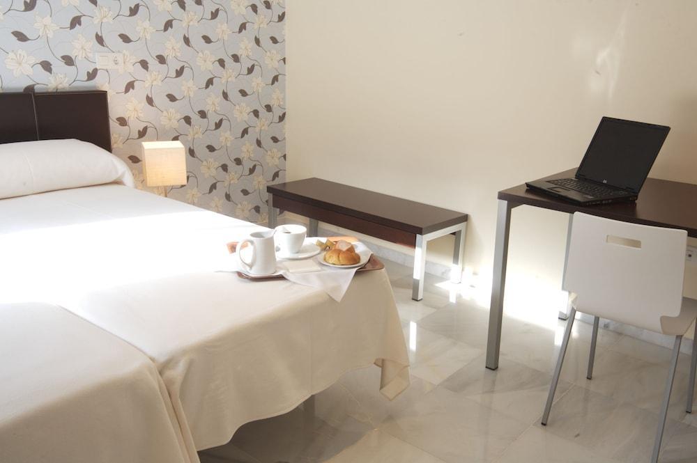 Apartamentos Las Cruces Sevilla Kültér fotó