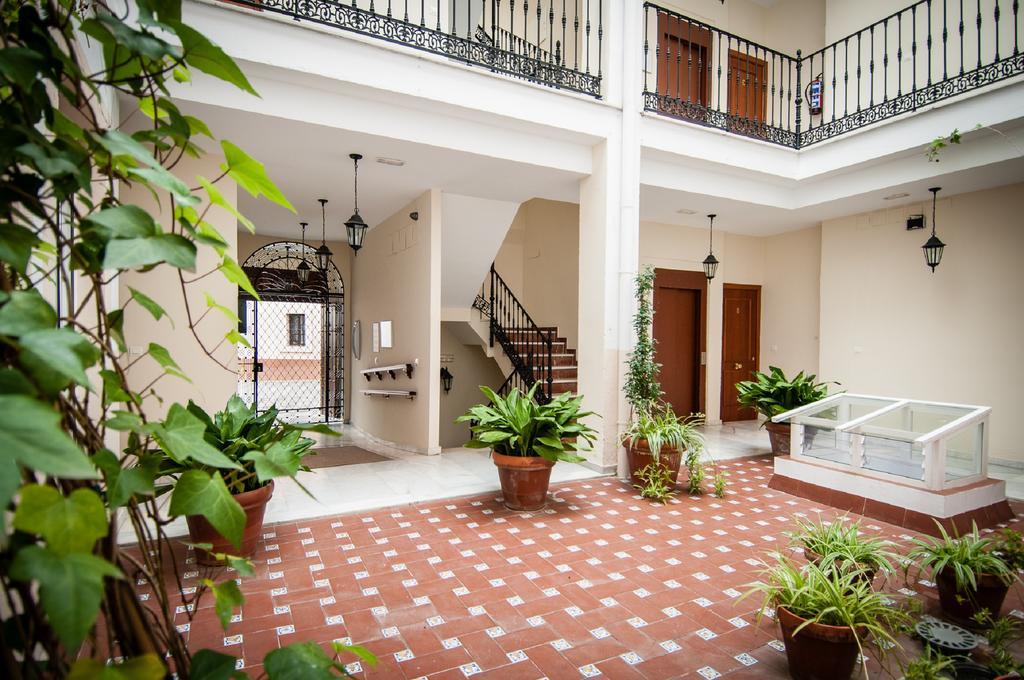 Apartamentos Las Cruces Sevilla Kültér fotó