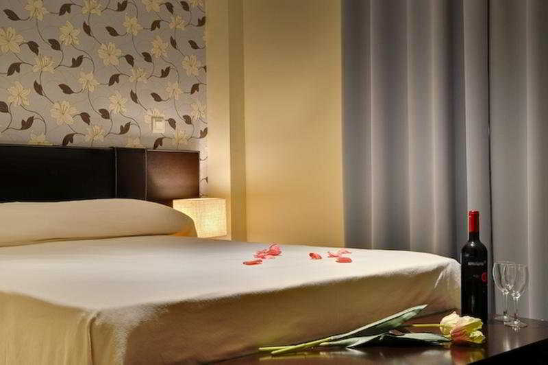 Apartamentos Las Cruces Sevilla Kültér fotó